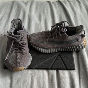 AUTHENTIC Yeezy Boost 350 V2  Cinder non-reflective